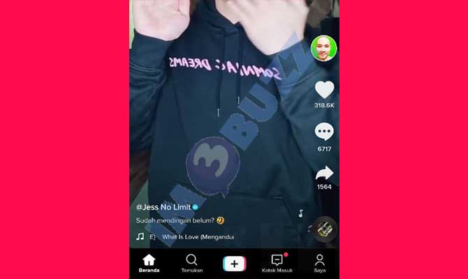 1. Buka TikTok Untuk Membuat Link IG di Bio